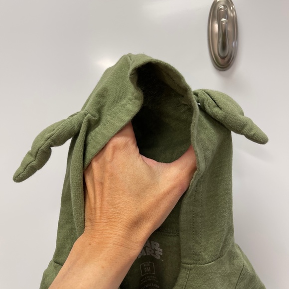 Star Wars‎ Baby Yoda Onesie Size 9M - Picture 4 of 8